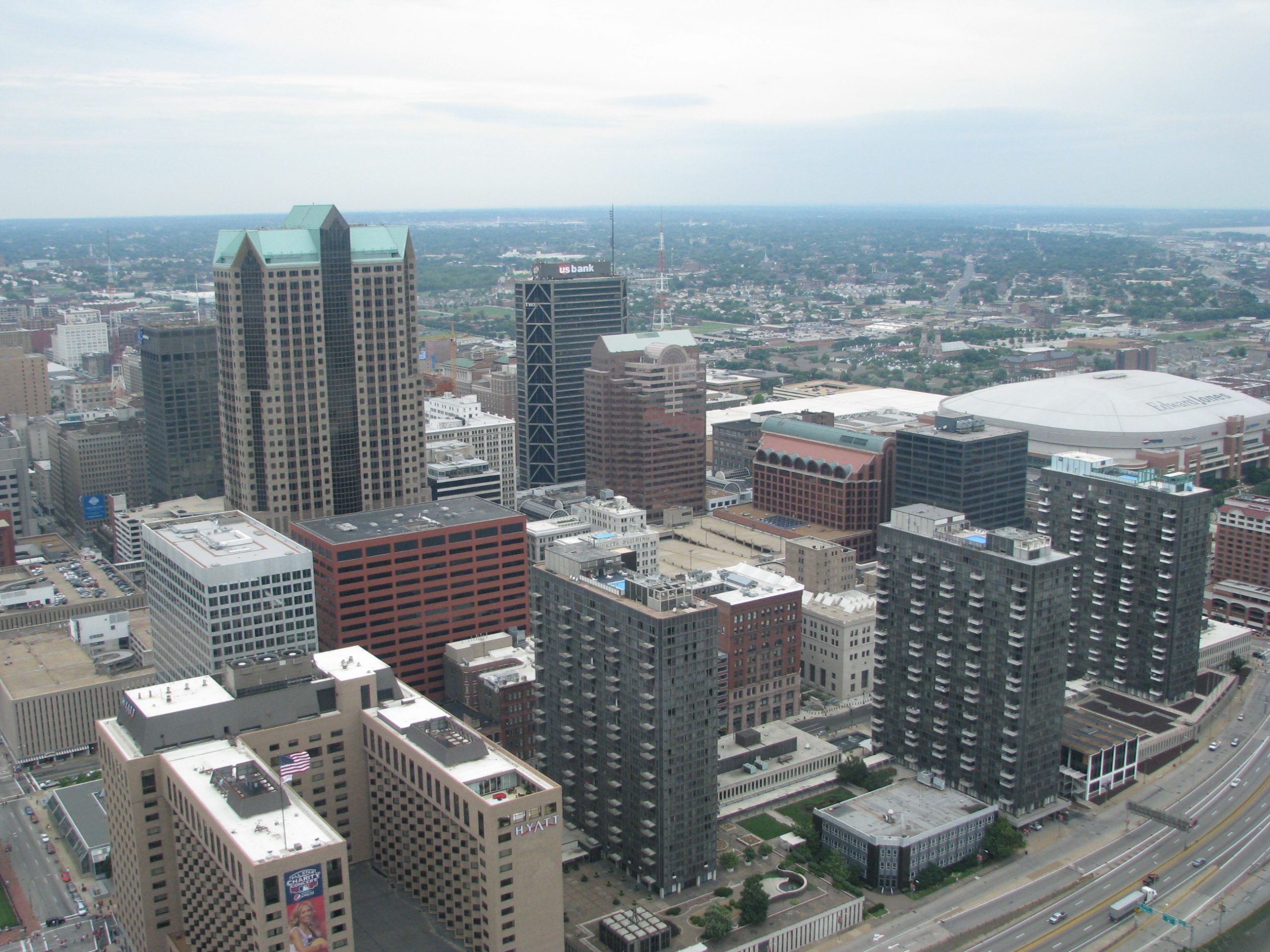 St Louis skyline with enterprise dome in view on an overcast day